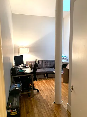 Rented by Manhattan Management LLC | media 38