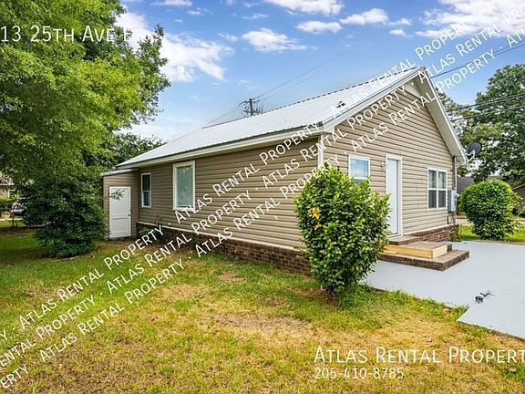 3rd image of 313 25th Ave E