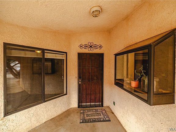 5th image of 2809 Western Avenue