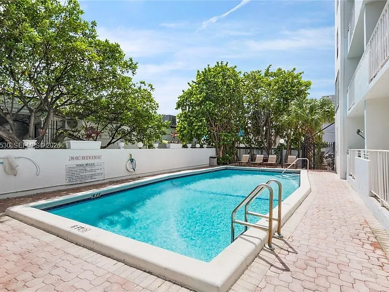 2900 Banyan St #408 — Photo 25