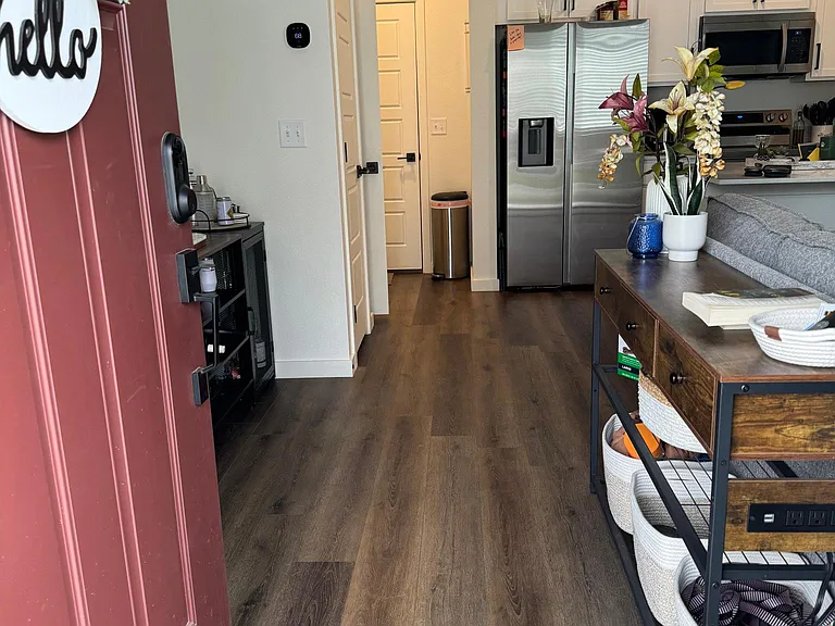 284 Oriole Way — Photo 2