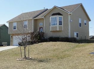 1703 Jayhawk Dr, Atchison, KS 66002