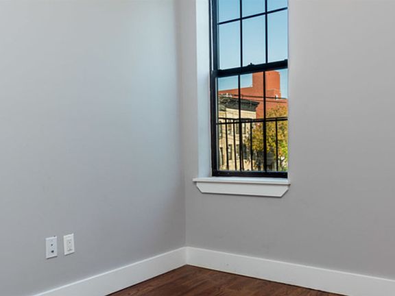 1889_troutman_street_unit_6-3