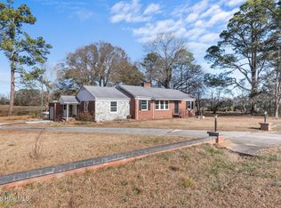 282 Richlands Loop Road, Richlands, NC 28574
