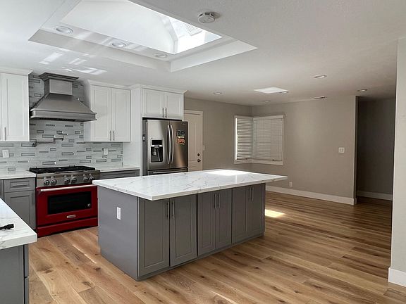 2nd image of 2171 La Miel Way
