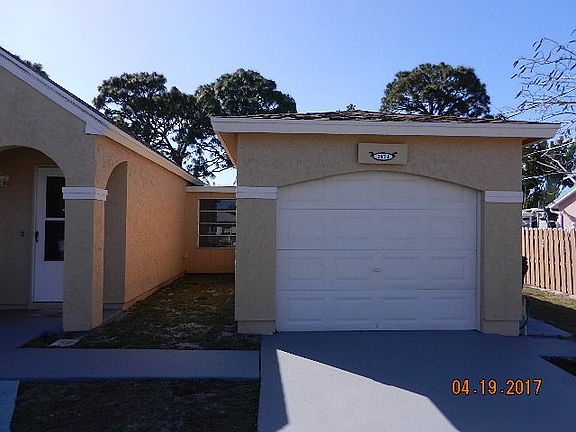 3rd image of 2074 SE Mandrake Cir