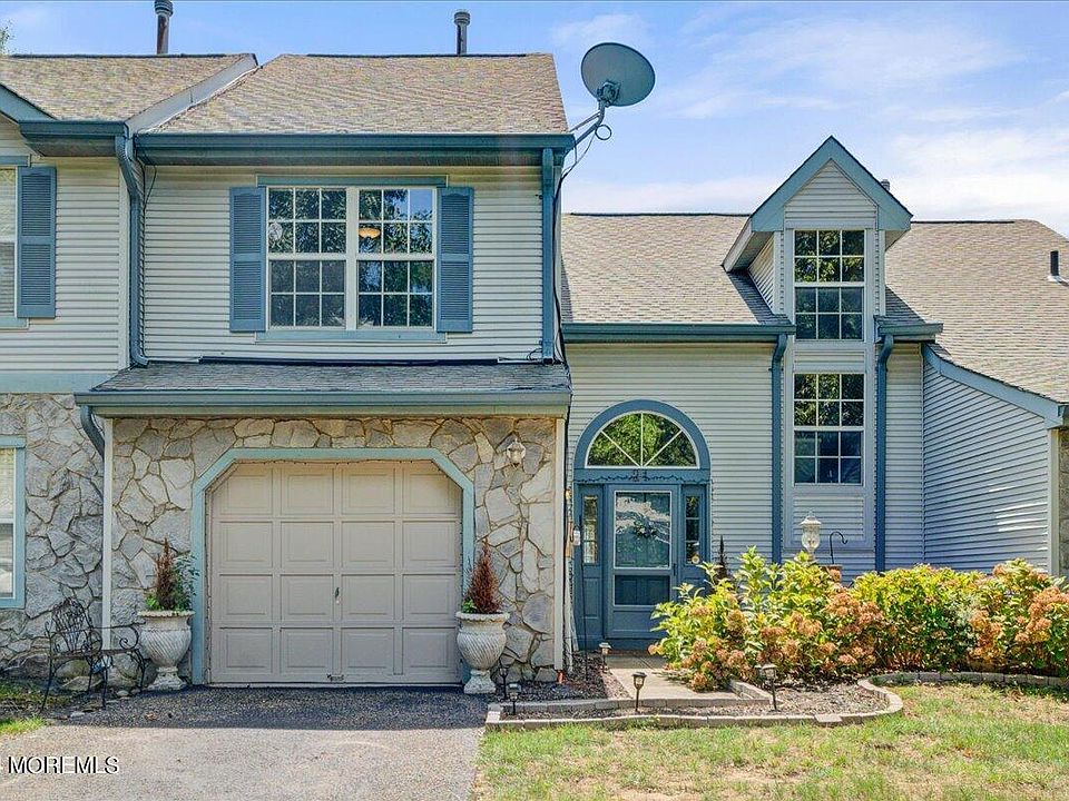 1st image of 21 Madison Court