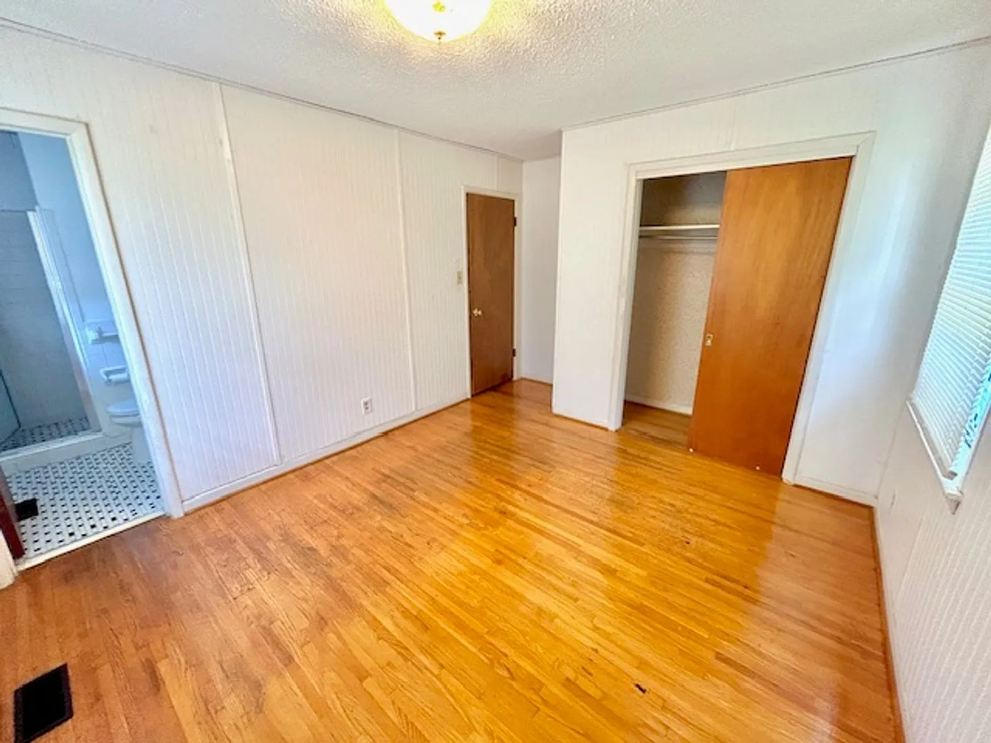Available soon-6/9/26. Charming single-story home in the heart of Huntsville! — Photo 3