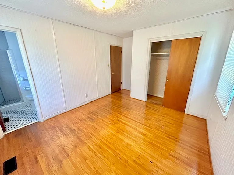 1709 Morningside Dr NW — Photo 3