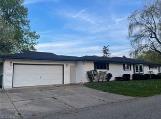 1937 40th St NE, Canton, OH 44705