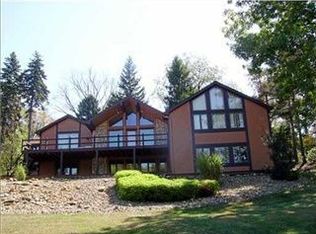 2229 Little Sewickley Creek Rd, Sewickley, PA 15143