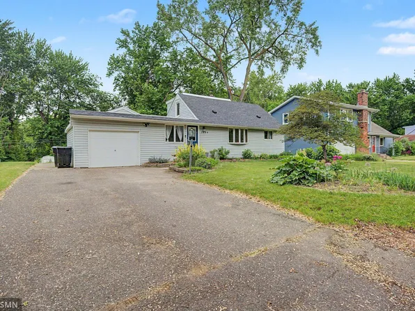 2299 Knoll Dr, Mounds View, MN 55112