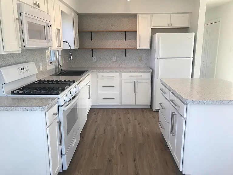 102 Vosburgh Rd #1 — Photo 6