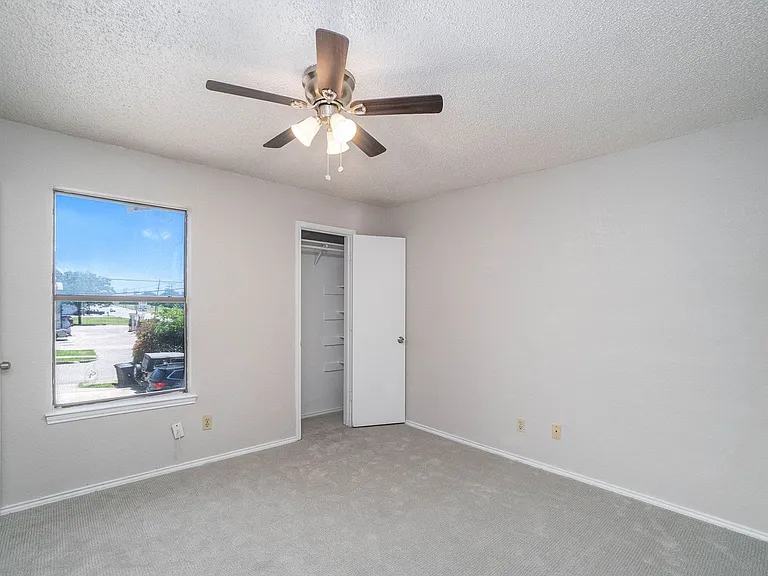 3301 Aurora St #B — Photo 15