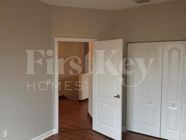 4104 NE 22nd Ln — Photo 17
