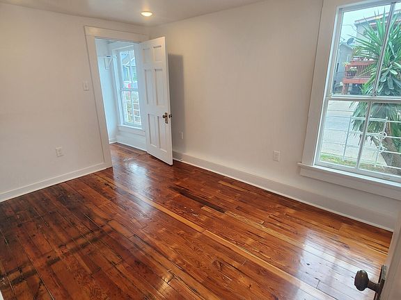 3rd image of 4538 S Liberty St #102