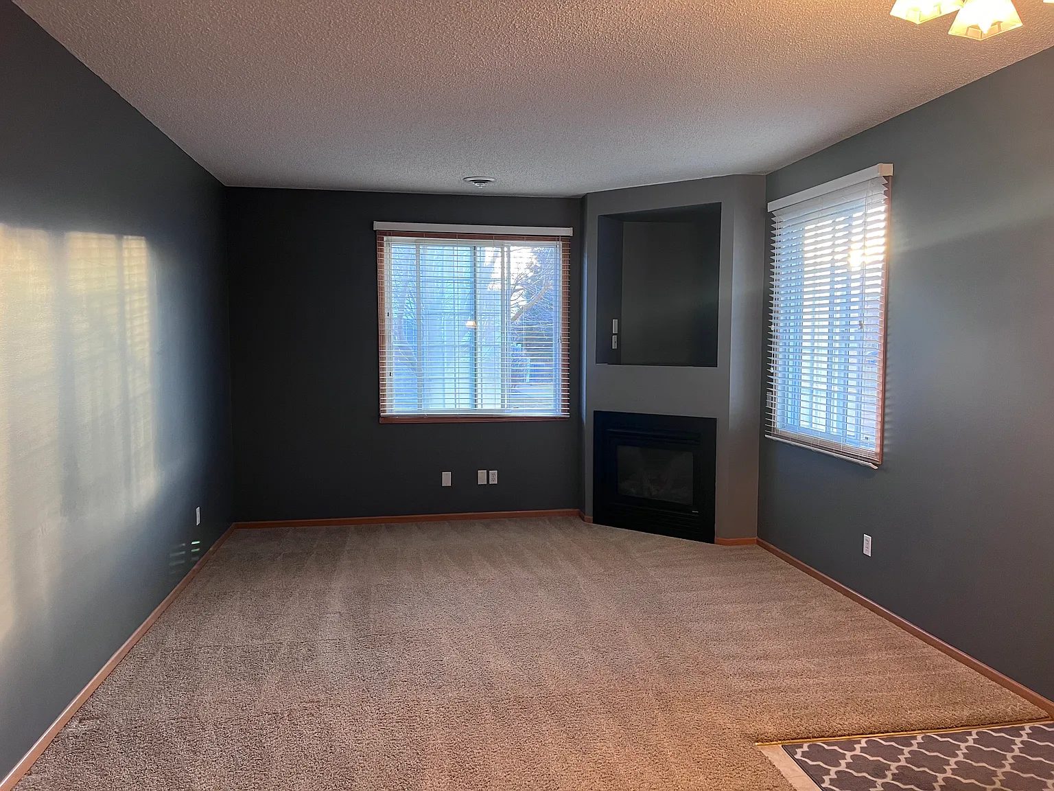 2 bed, 1590 sqft, $2,250 — Photo 4