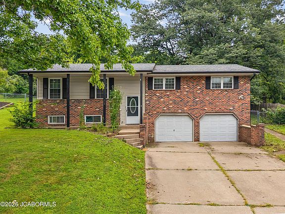 2nd image of 613 Shawn Dr