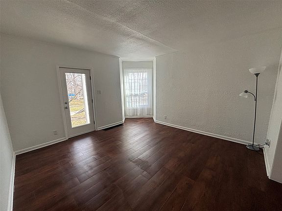 5th image of 2117 5th St