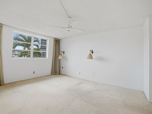 4th image of 2861 NW 47th Terrace #305b