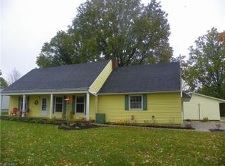 2379 Weymouth Rd, Hinckley, OH 44233