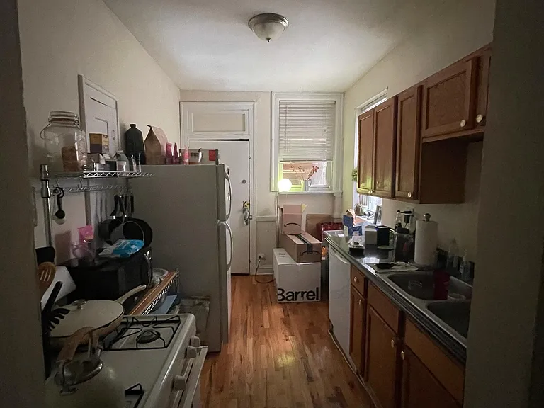 1934 N Fairfield Ave #2F — Photo 6