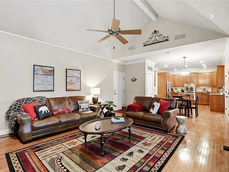 1279 Quail Cove Dr — Photo 8