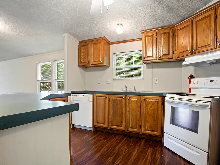 4659 Old Sparta Rd — Photo 5