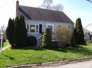 1821 W 8th St, Beaver Falls, PA 15010
