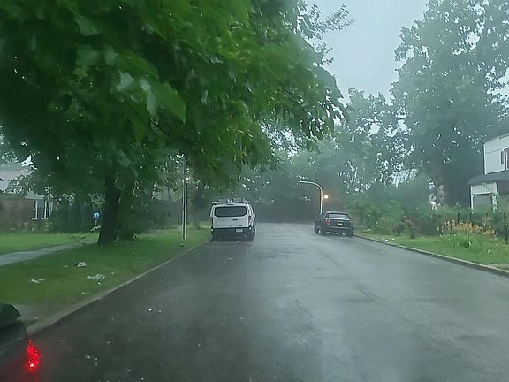 5th image of 444 N Avers Ave