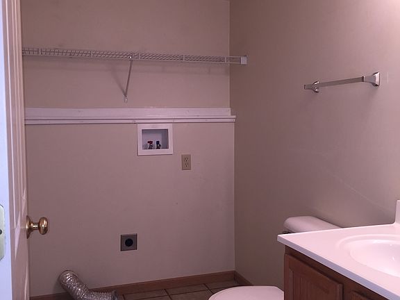 Laundry room & half bath