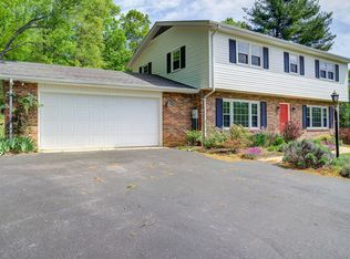 906 Lyle Cir, Greeneville, TN 37745