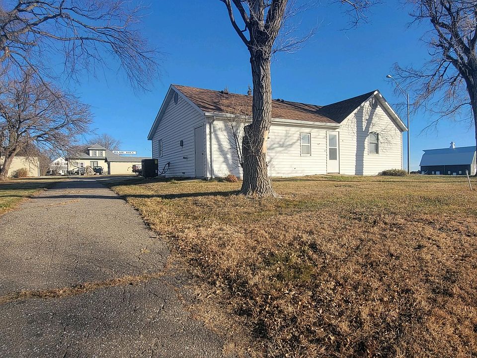 102 W Saline St, Blue Hill, NE 68930 Zillow