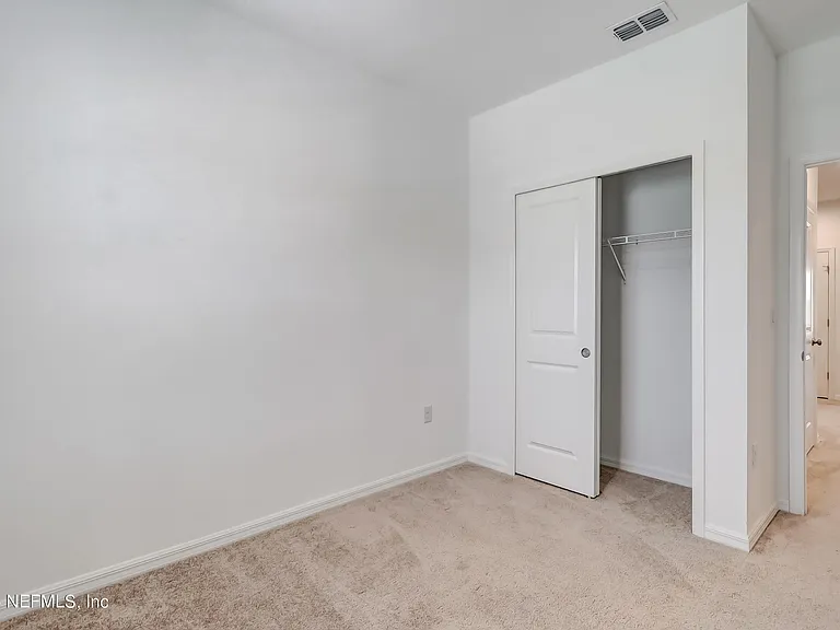 280 Anthony Dr — Photo 32