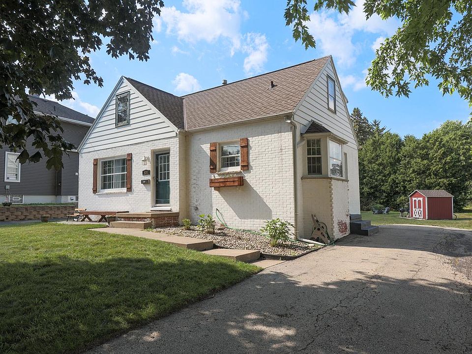 1st image of 626 Union STREET
