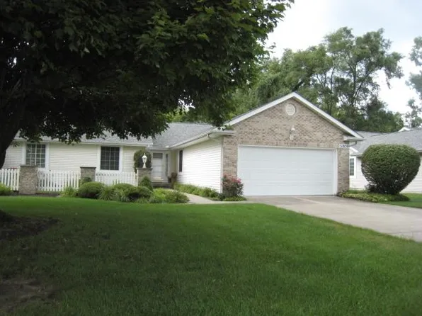 51839 Wembley Dr, South Bend, IN 46637