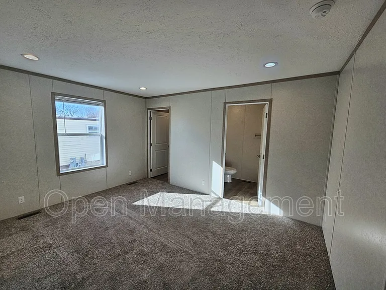 725 S 12th St #9 — Photo 6
