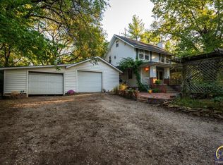 6247 NW Nickell Rd, Topeka, KS 66618