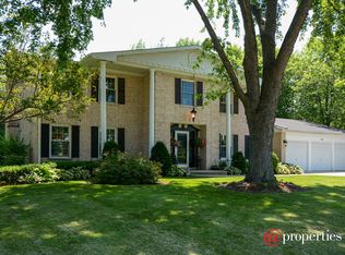 511 Court Touraine, Deer Park, IL 60010