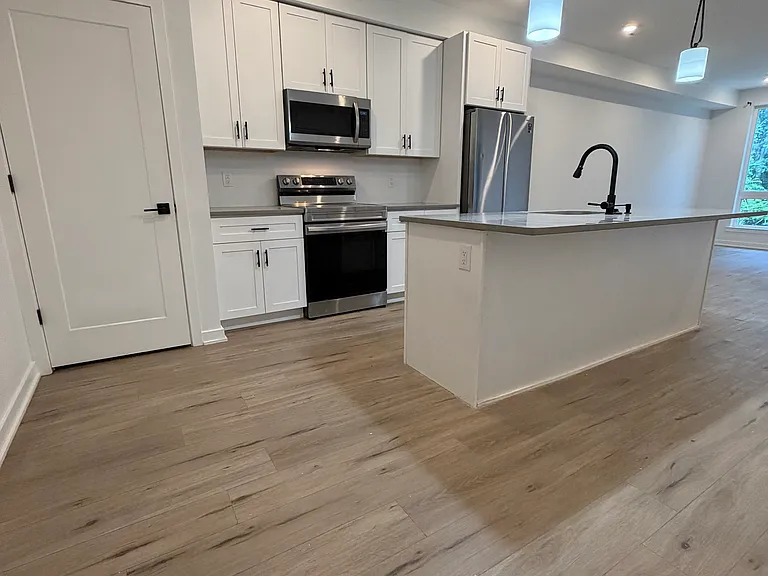22 E Rittenhouse St #3 — Photo 1