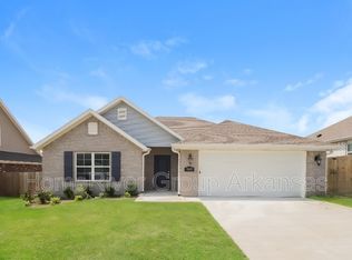 5905 SW Teppee Ave, Bentonville, AR 72713