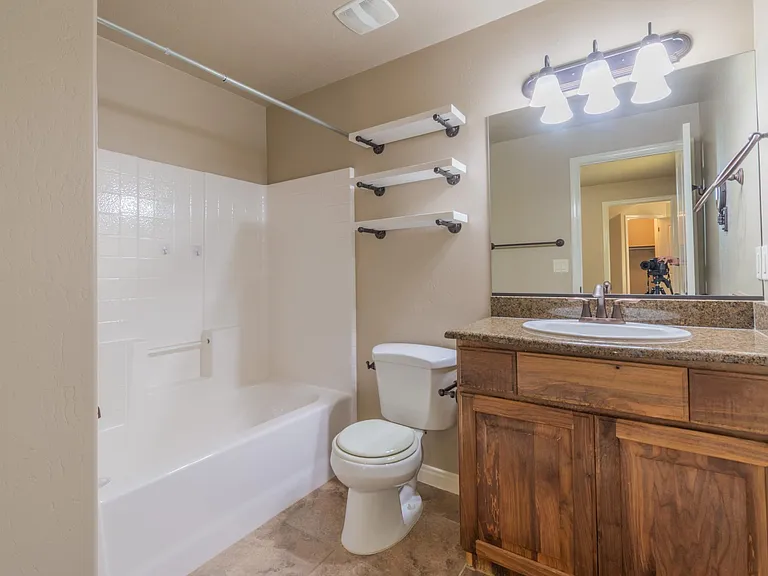 2676 S Wilson Dr — Photo 30