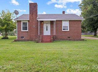 1827 17th St NE, Hickory, NC 28601