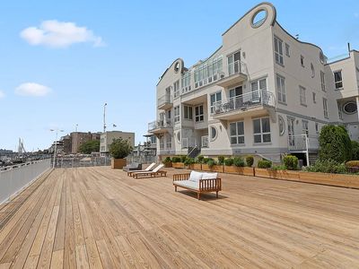 3112 Emmons Ave #207, Brooklyn, NY, 11235