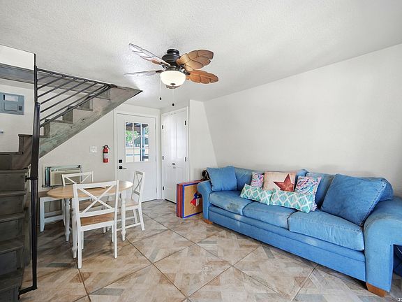 5th image of 1067 FULLER DR