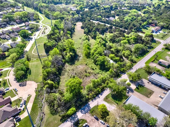 1028 S Cedar Hill Rd, Cedar Hill, TX 75104