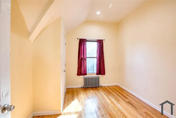 247 Willow St — Photo 12
