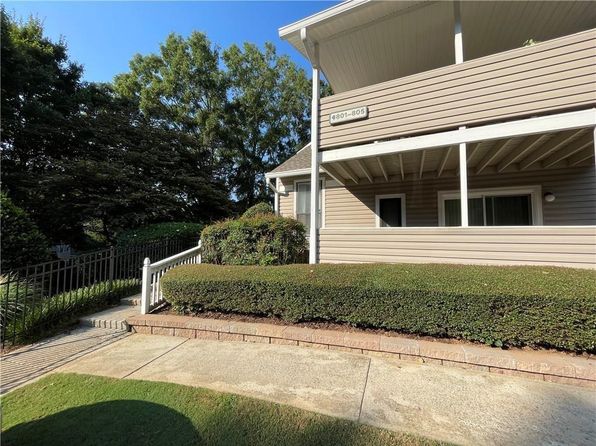 803 Wynnes Ridge Cir SE