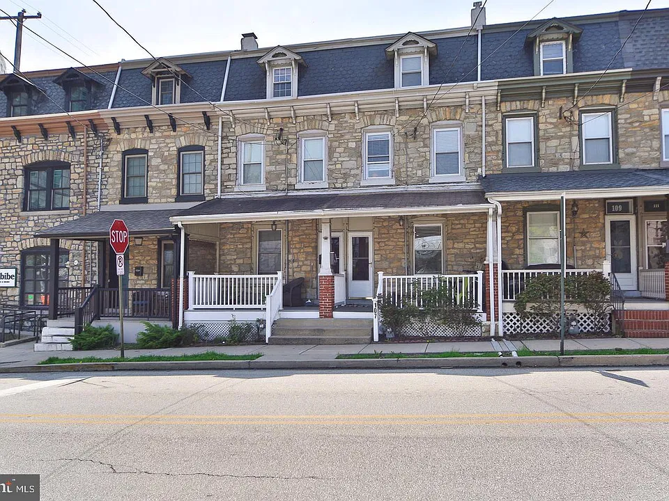 107 Ford St