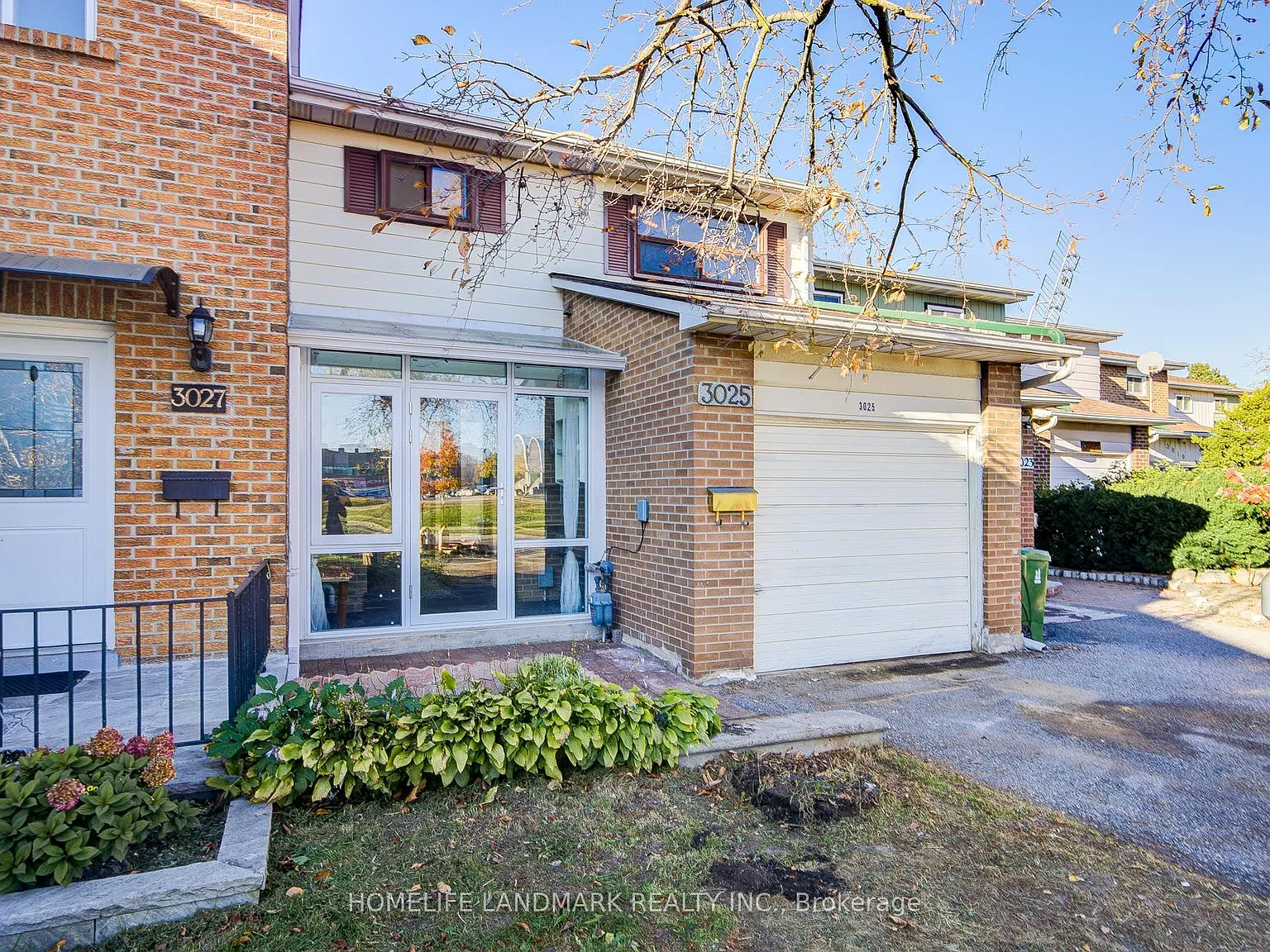 4 bed, $2,900 — Photo 2